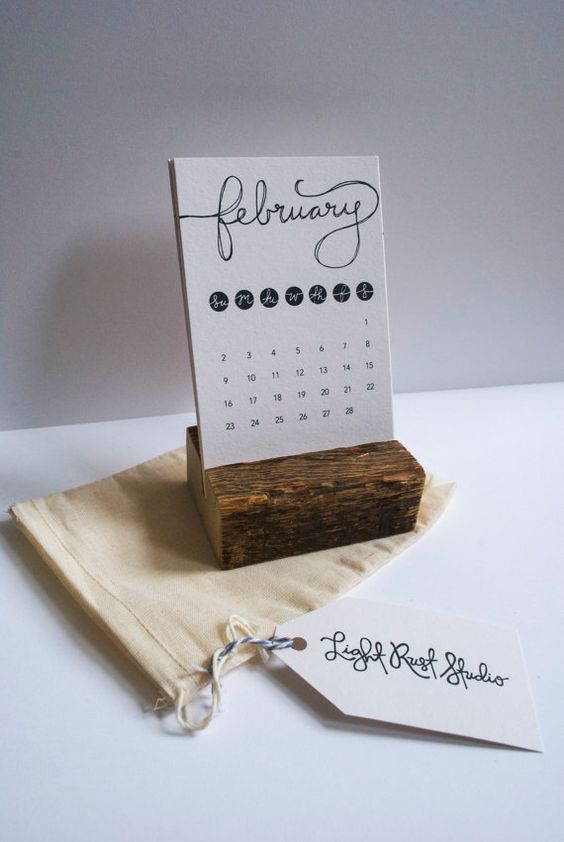 kalendar just wood